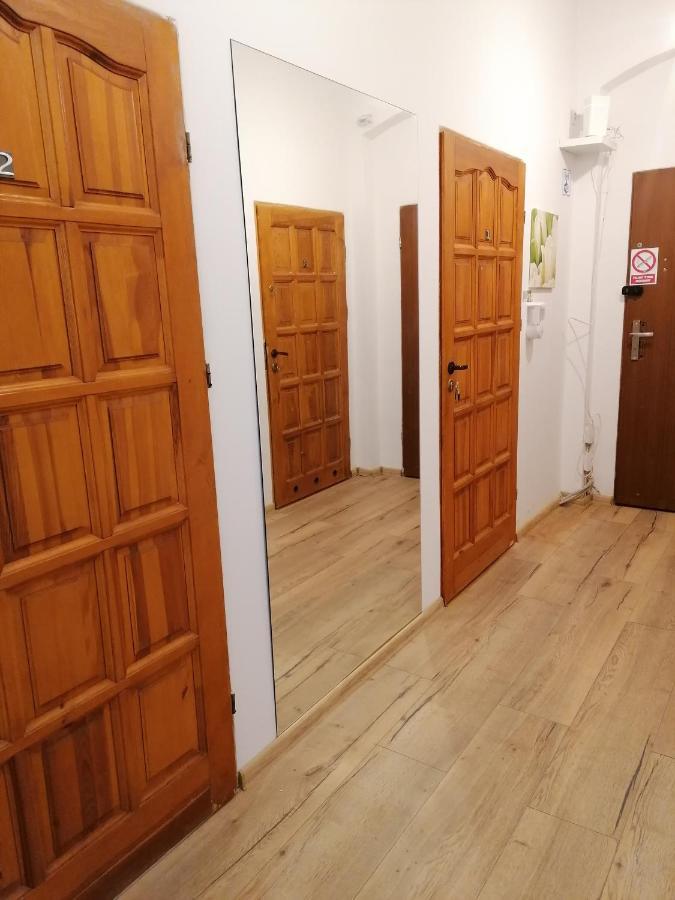 Hostel Tulip - Pokoj 5 Ze Wspolna Lazienka I Kuchnia 什切青 外观 照片